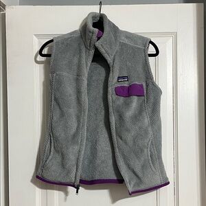 LIGHTLY WORN | Patagonia Gray Fleece Vest with Purple Trim